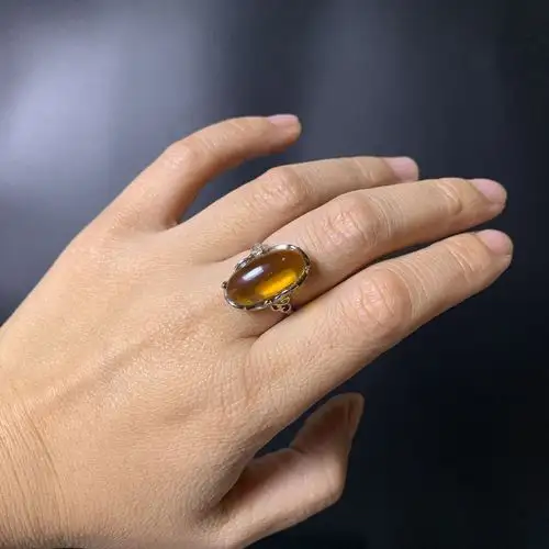 抚顺天然琥珀净水儿金珀老豆油银托长款气质戒指