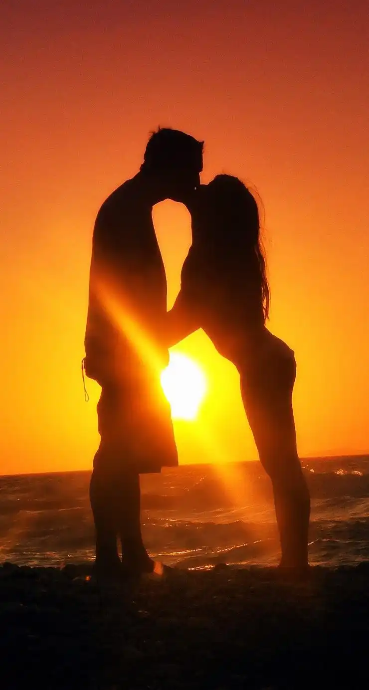 黄昏落日情侣唯美浪漫iphone苹果手机壁纸-爱情-手机壁纸下载-美桌网