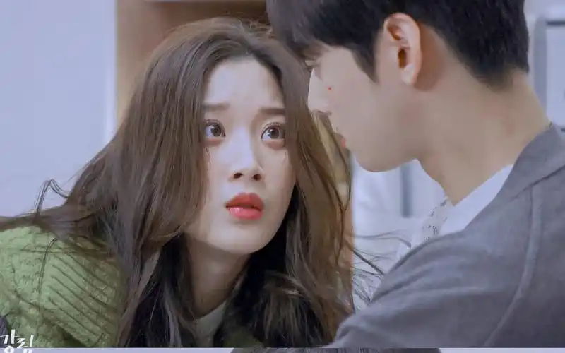 女神降临,李修浩,女主被同学嘲笑出走一天,男主的追妻路