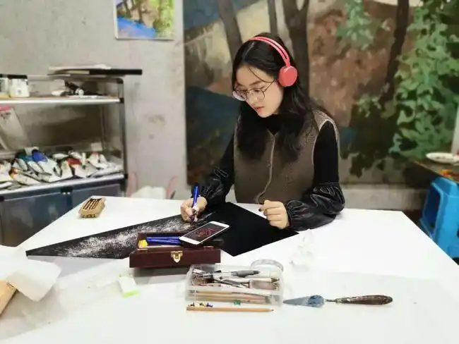 胡译文艺术灵感渗透于生活