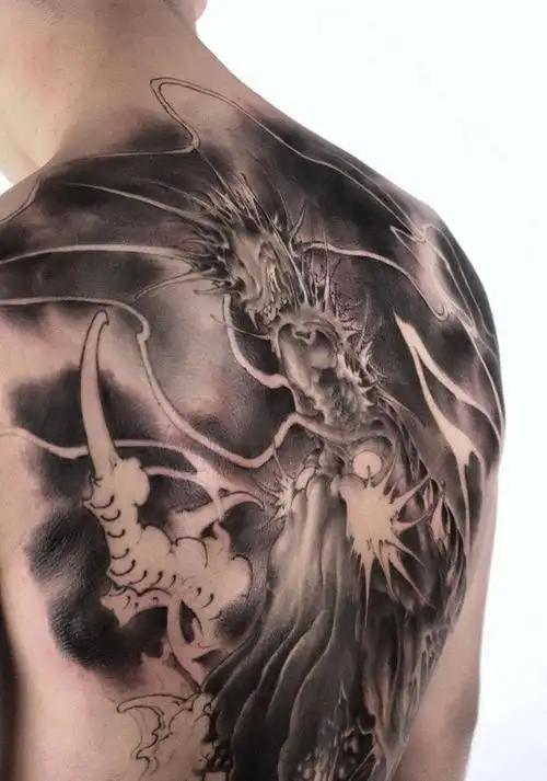 龙.纹身图片_背部新传统纹身图案