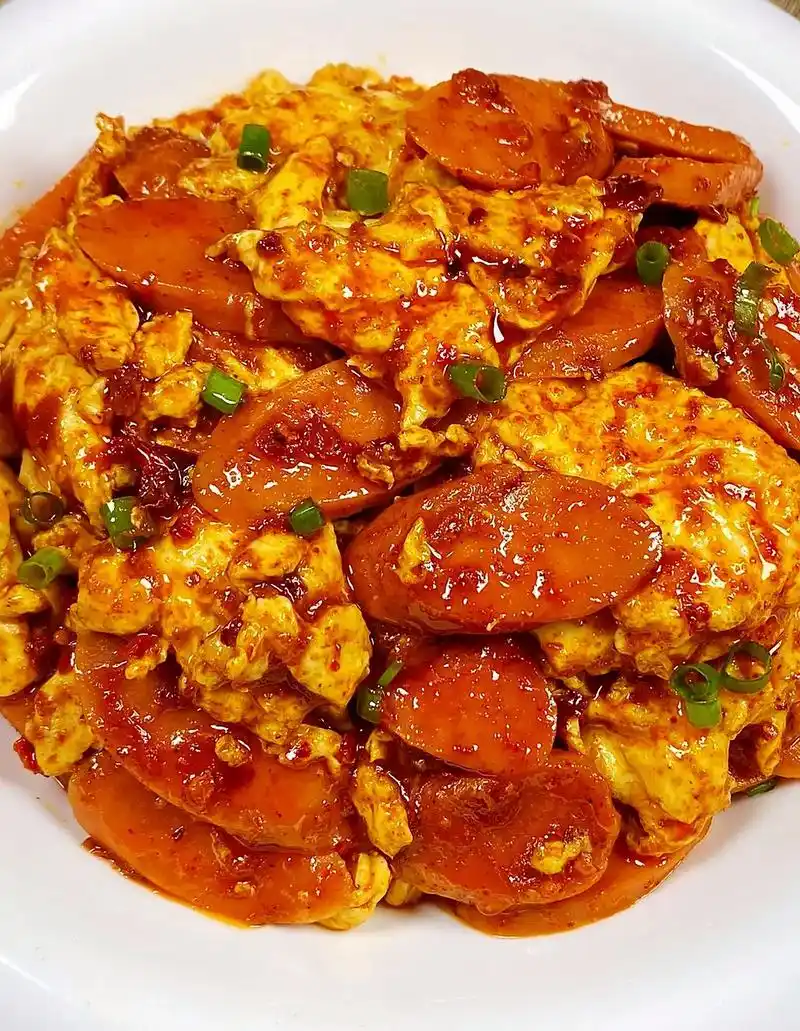 我妈做的火腿炒蛋真的香迷糊啦 嘎嘎好吃～鸡蛋又嫩又滑,搭配火 - 抖