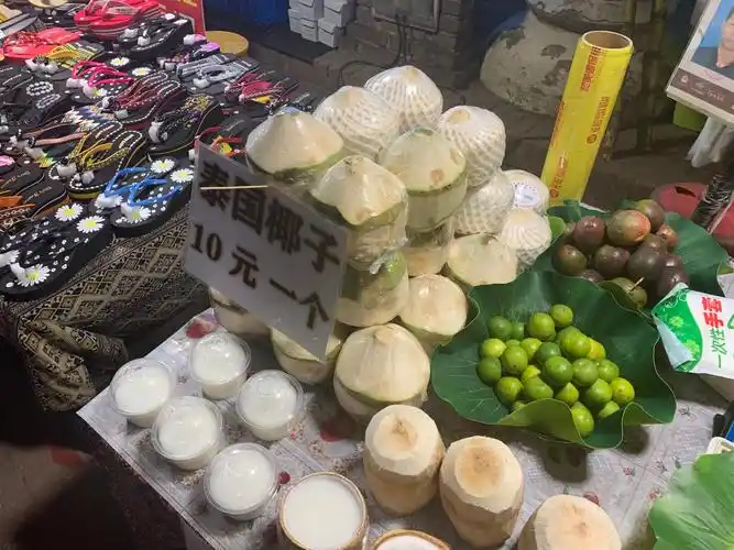 原料椰子必须是泰国椰子西双版纳的椰子口感稍微差一点有点儿涩涩的