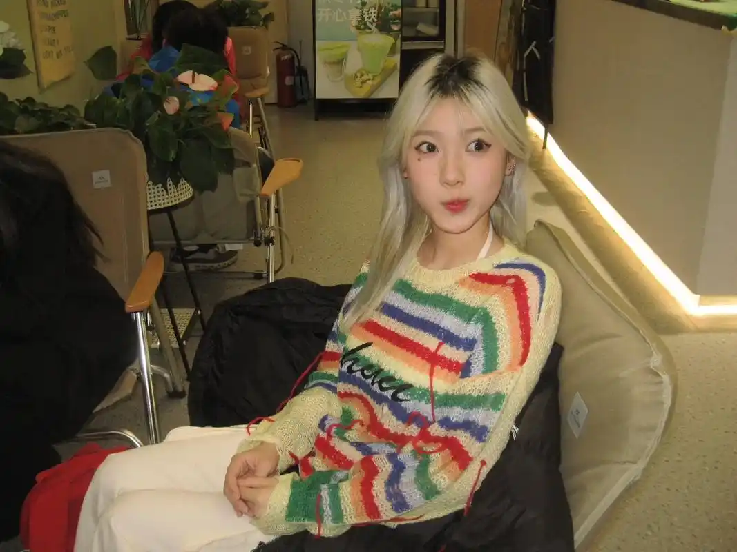 一些泫雅风 #chuu针织衫#甜辣风 #甜辣风穿搭