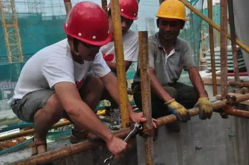 有个在工地上班的男朋友或者女朋友是什么样感受?