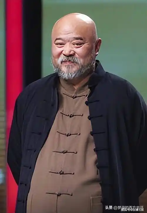 演员李琦不顾医生劝阻每天2包烟顿顿8两白酒今身体状况如何