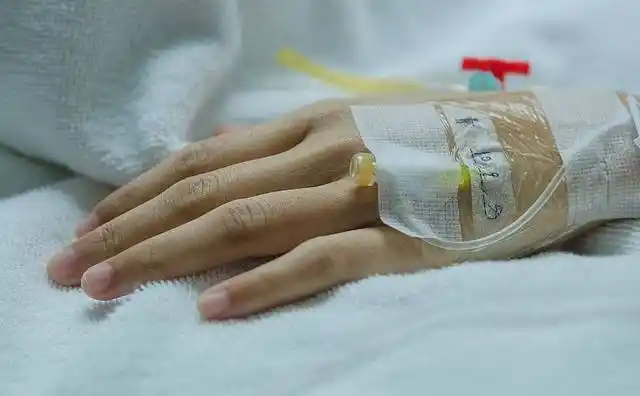 冬季预防脑卒中,用输液的方法不靠谱,只会让血管更受伤