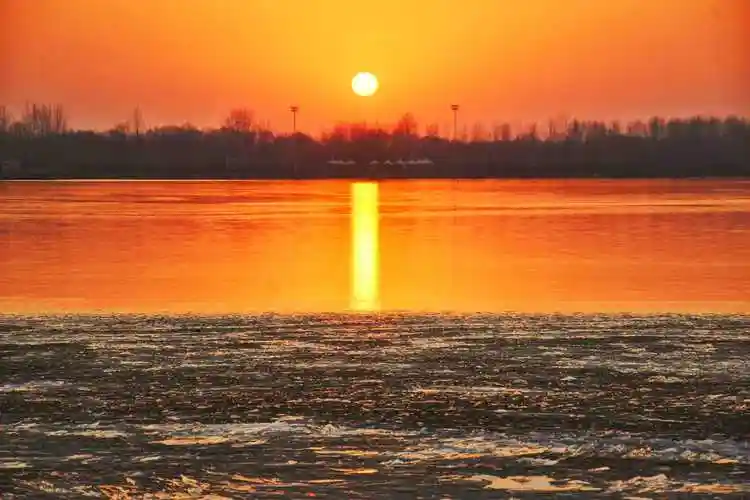 好景山东|落日熔金红漫天!