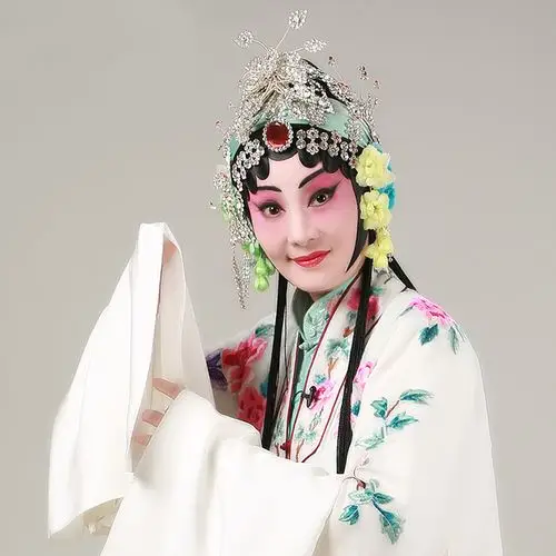 杨钰莹,刘晓庆,徐帆等女星跨界饰演京剧青衣花旦,谁的扮相最美