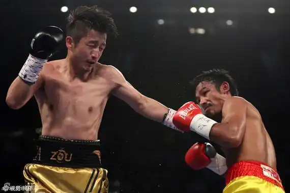 邹市明赢得金腰带