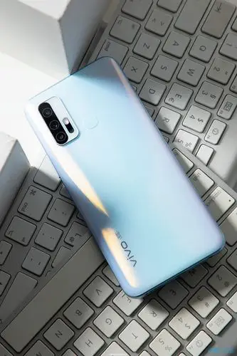 性能先锋vivo z6,超强续航四摄高性价比的5g手机 - 圈子科技