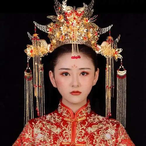 中式流苏大气凤冠头饰2019新款发饰新娘秀禾服简约龙凤褂主冠套装