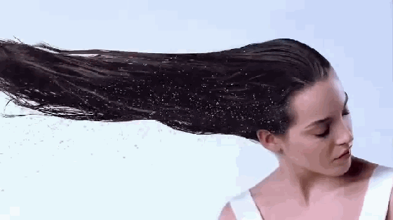 想在梳头的过程中头发就干一半这想法还真行