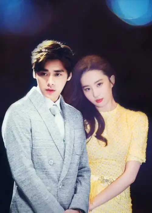 李易峰刘亦菲被粉丝p图"催婚",因p图技术太棒,瞬间登上热搜