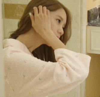 爆笑gif动态图:姑娘你牛,敢这样玩校长