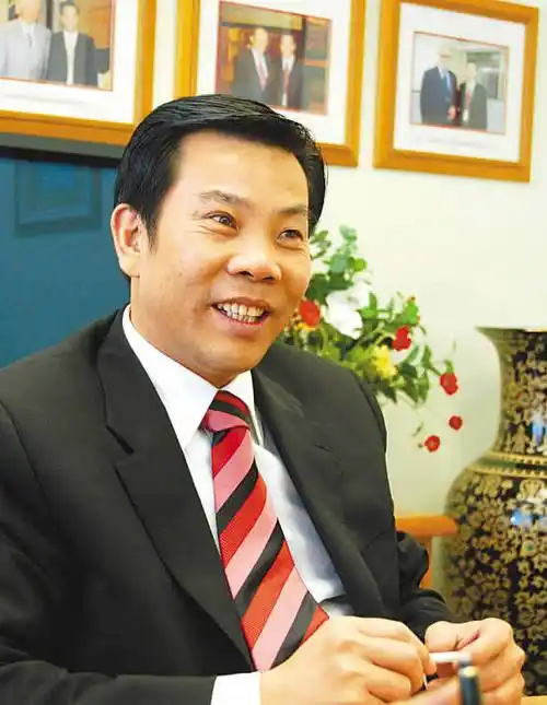 商界人物——邱继宝是个宝,飞跃飞起来了