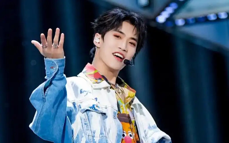 《创造营2021》学员张腾自我介绍