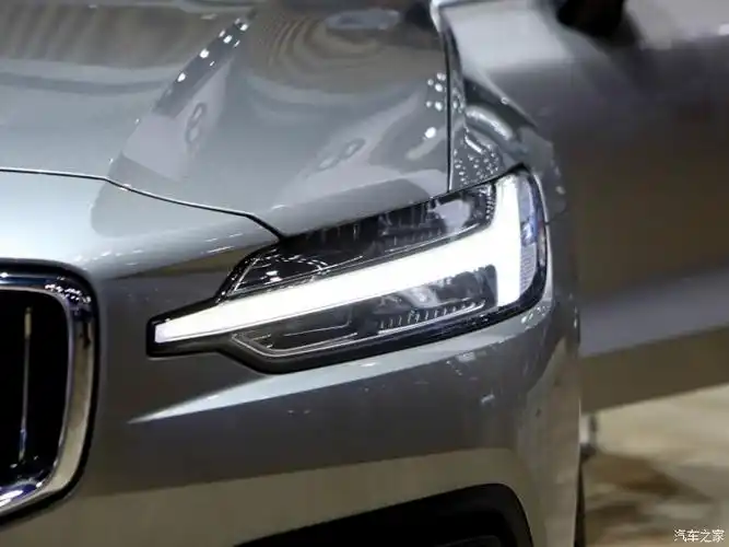 汽车之家16岁生日快乐沃尔沃的雷神之锤大灯