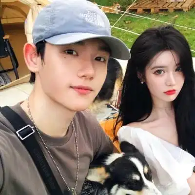 二人情侣头像双人版 甜蜜高清双人头像一左一右图片_情侣头像_头像屋