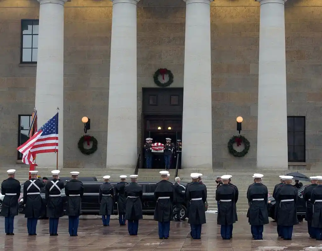 英国国防部误将给美国机密邮件发送到西非国家马里  由于拼写错误