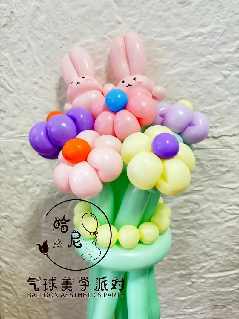 是小朋友喜欢💕的小兔兔#气球造型气球布置 #太原气球布置