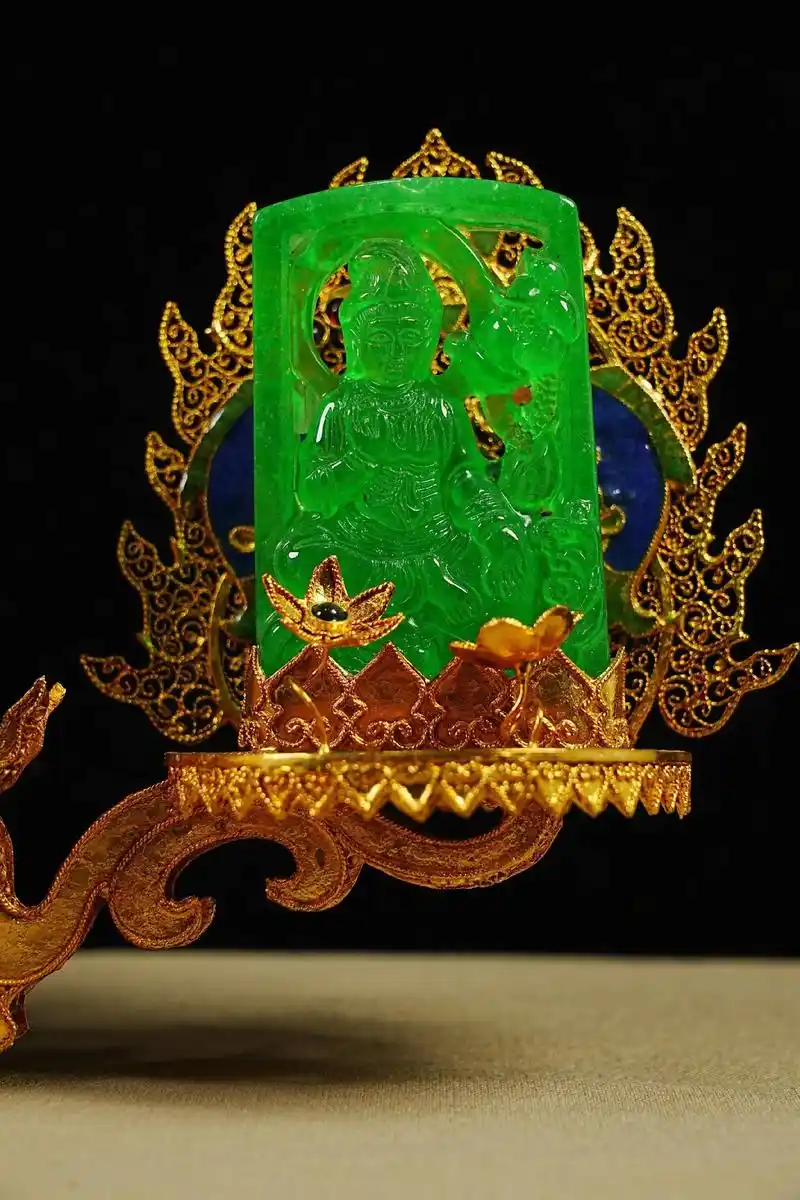 旧藏掐金丝珐琅彩镶嵌镶嵌翡翠色帝王绿摆件一套