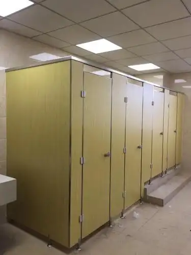 公共卫生间隔断门