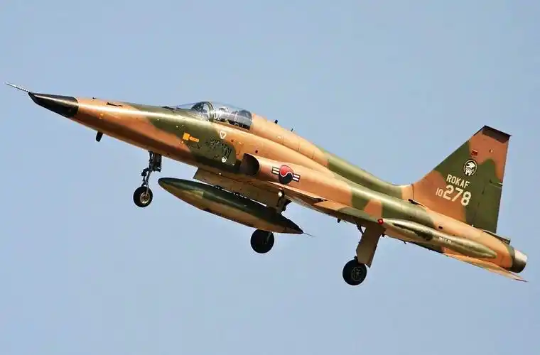 聊聊f-5:不能上天的小老虎不是好战斗机