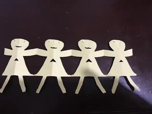 对折4次剪纸能剪出几个小人 手工剪纸图片大全简单-蒲城教育文学网