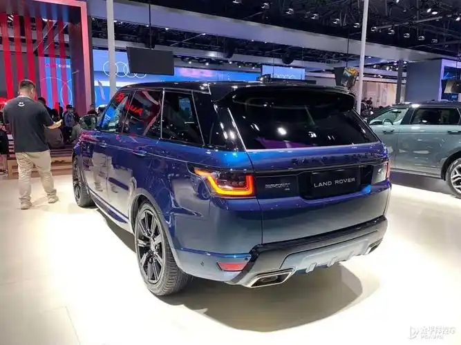 2021成都车展路虎揽胜运动版墨蓝鎏光版上市