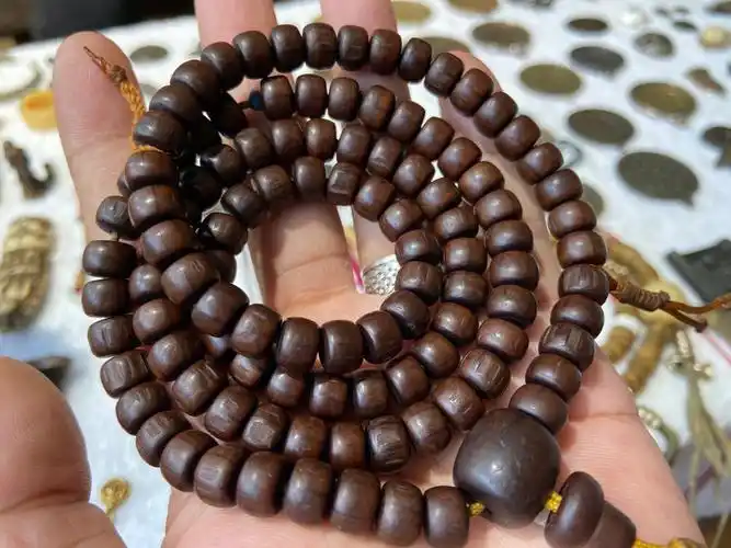 手串  #六道木  #六道木佛珠  品相和密度都非常好的一条老六道木,很