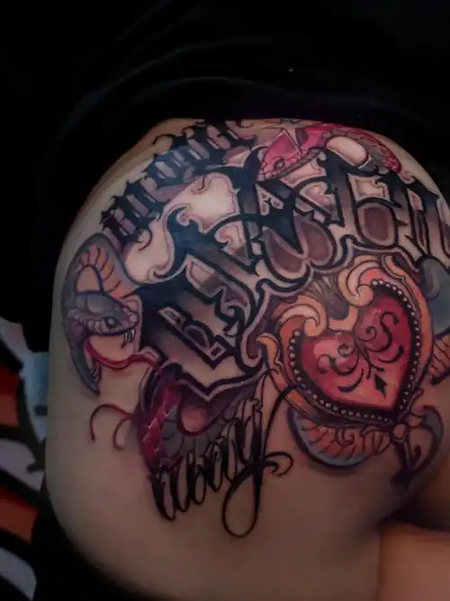 花臀_纹身图案手稿图片_无锡青臣—杨啊的纹身作品集