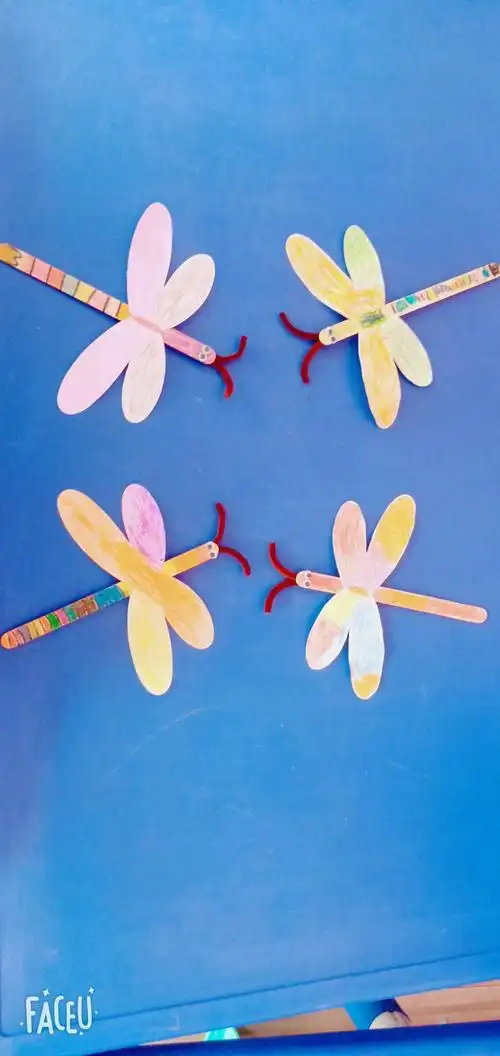 永兴幼儿园大三班——手工制作《美丽的蜻蜓》