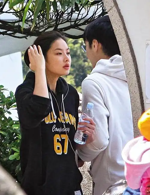 宁可嫁给闺蜜前夫也不愿与黎明长相厮守乐基儿是个什么女人