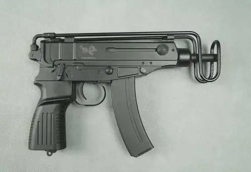 蝎式冲锋枪:蝎式冲锋枪是在1950年开始研制的,它被设计的最大特点就是