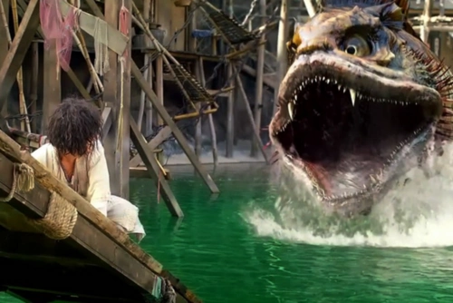 《西游降魔篇》中的沙和尚原本是一条巨型鱼妖,在与唐僧的水中大战