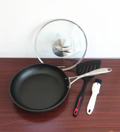 特百惠不粘锅至尊轻厨厘米平底煎锅安全全不粘不煎锅