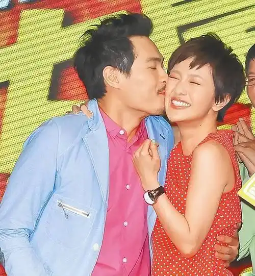 如今郭采洁被曝和伊德尔在交往,女方还给男方父母买房,各种倒贴,男方