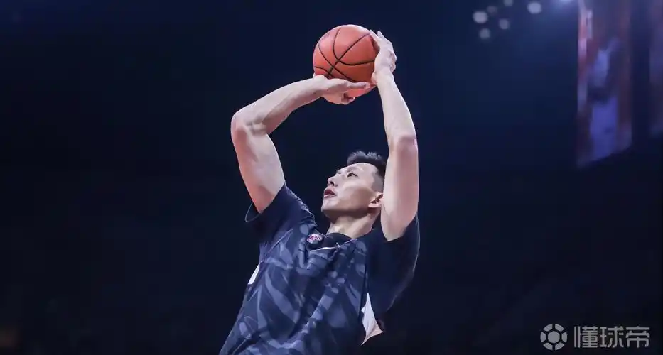 易建联出战20分钟,7中4高效贡献11分8篮板1盖帽