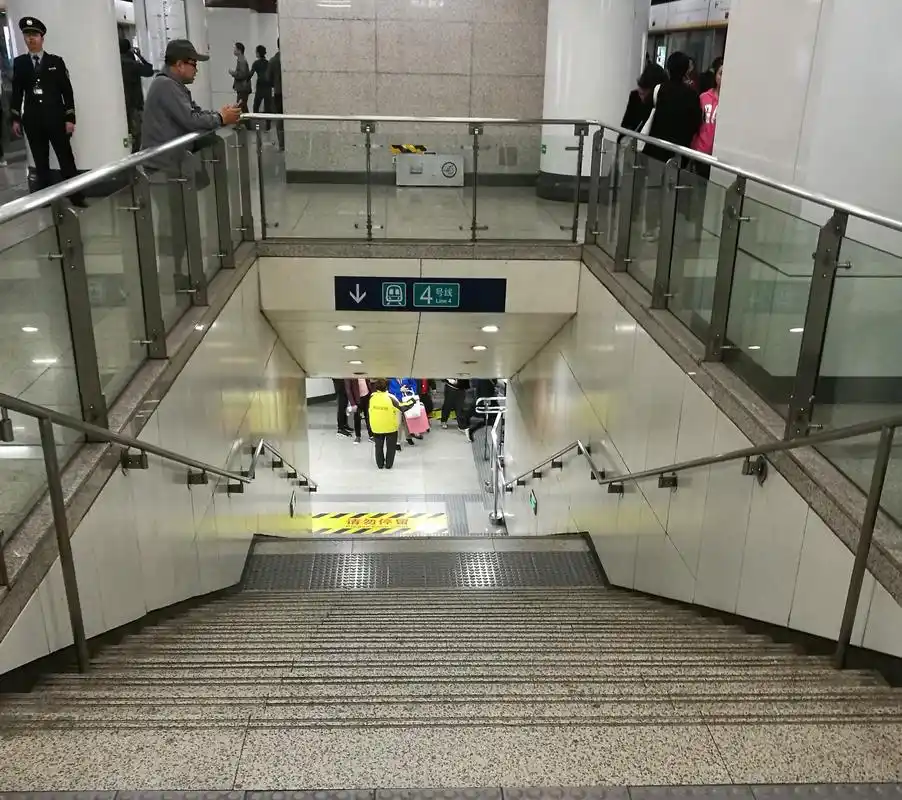 分析北京地铁4号线菜市口站早高峰发生故障:已是损失较小的方案