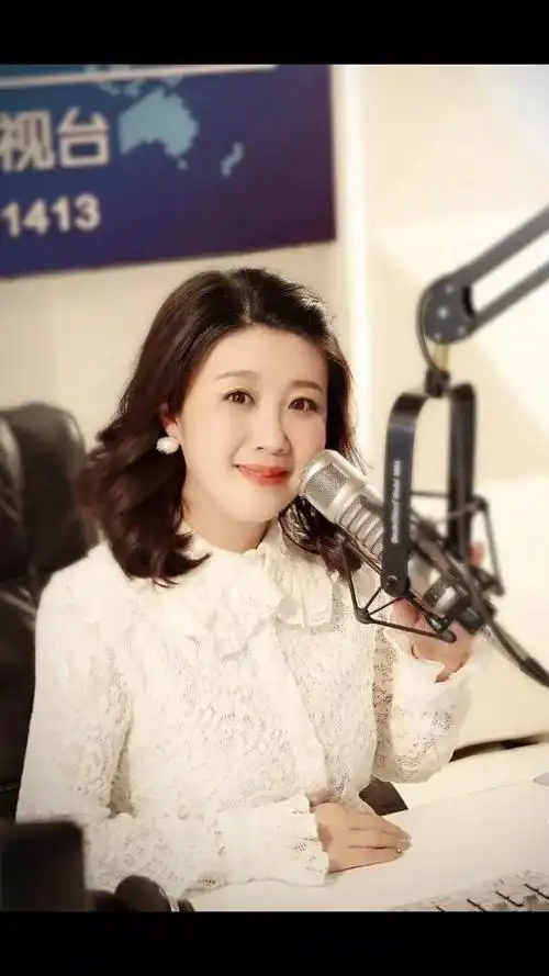 《心有千千结》主持人:宏瑞