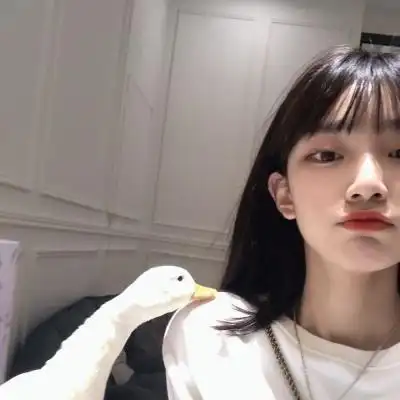 机灵搞怪的女生头像高清好看的可爱调皮女生头像图片