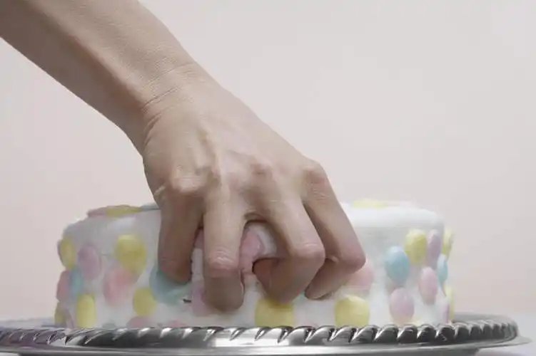 点心,西方人,手,一个人,站,横图,彩色,室内,特写,白天,侧面,下午茶