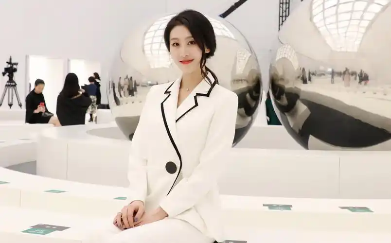 多面女神——钱璇