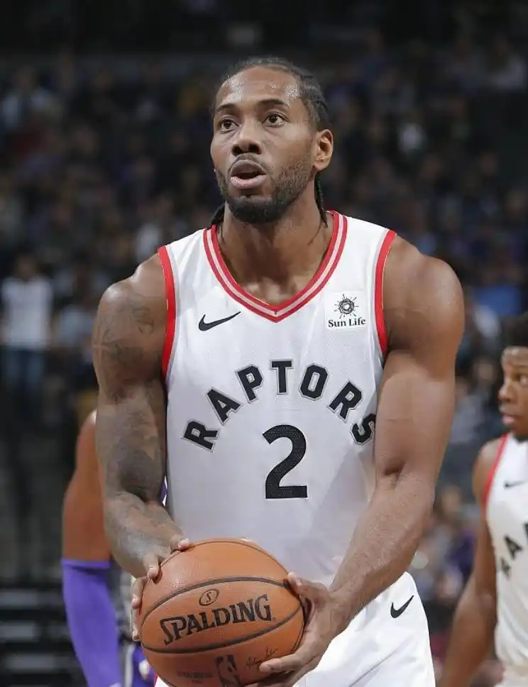 事实证明: 脱离了马刺体系的莱昂纳德, 在猛龙更加出色了