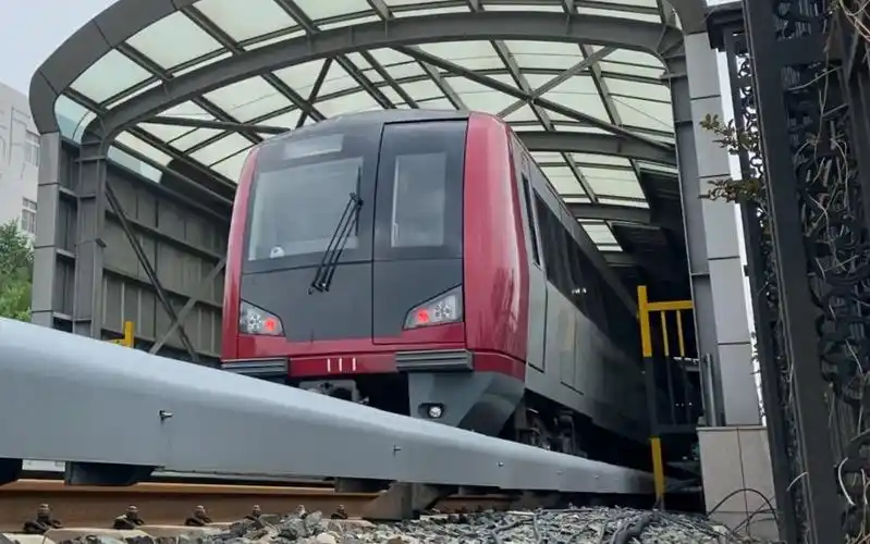 天津地铁1号线双林过渡段拍车视频