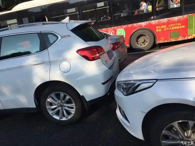 被追尾了问问这种情况怎么办