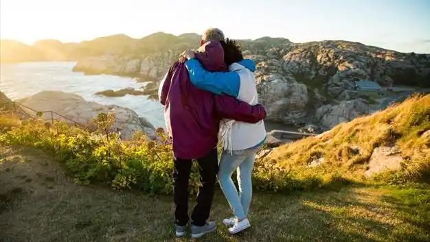 最舒服的夫妻关系无话不说彼此信任相互扶持