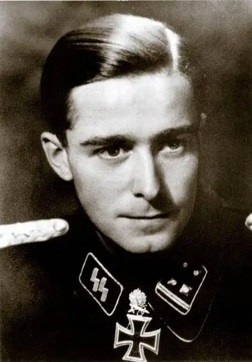 二战最年轻德军上校派普的一生:逃过死刑却被暴徒烧死不得善终
