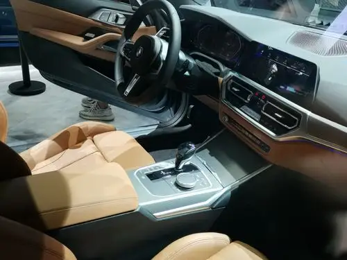 全新宝马4系主驾位内饰 北京车展实车